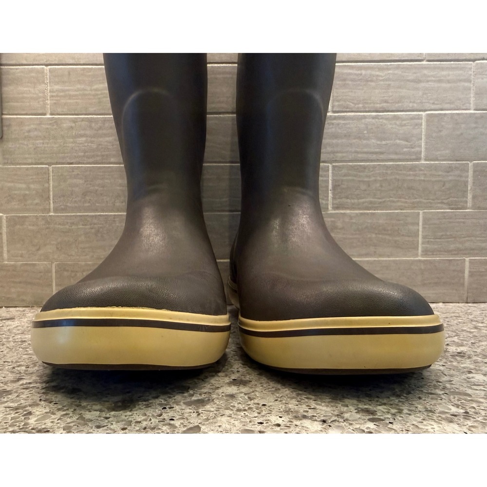 Men's Xtratuf Legacy 12 in. Pull-On Boat/Deck Boots Like-New Size 9 Waterproof - Picture 3 of 9